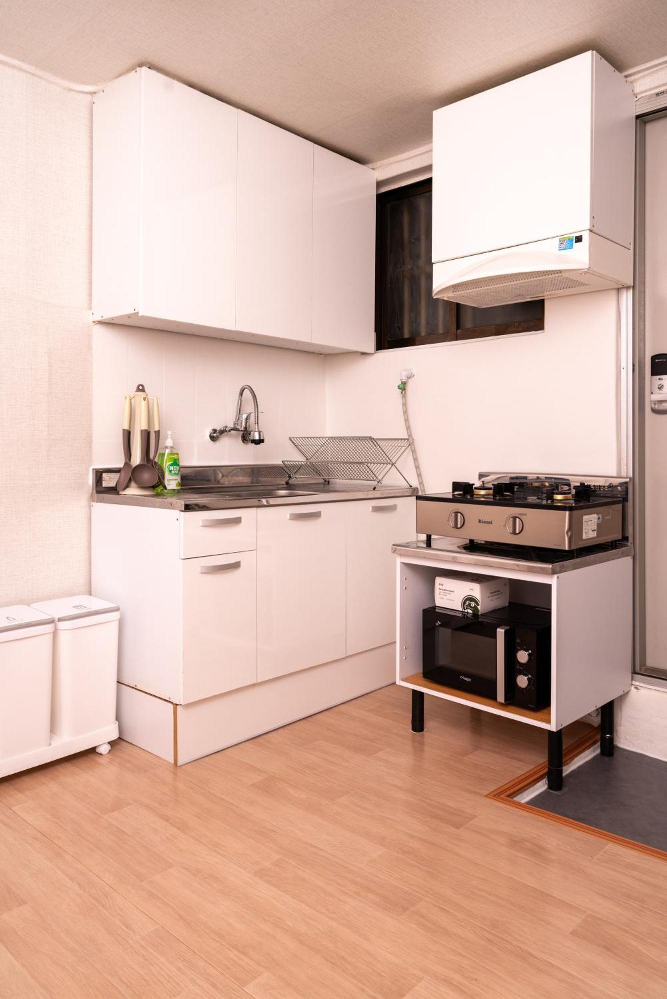 Yisang Apartment